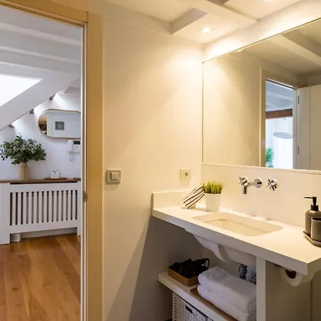 Centrico Recien Reformado. Apartament Santander